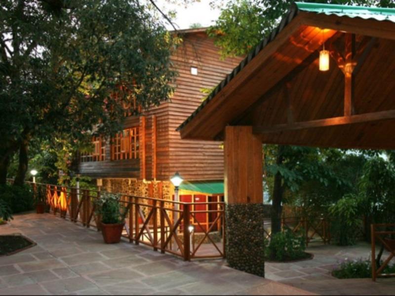 Mountain Club Hotel Bhimtal Exterior photo