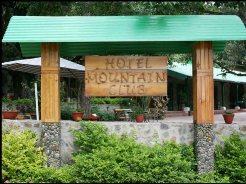 Mountain Club Hotel Bhimtal Exterior photo